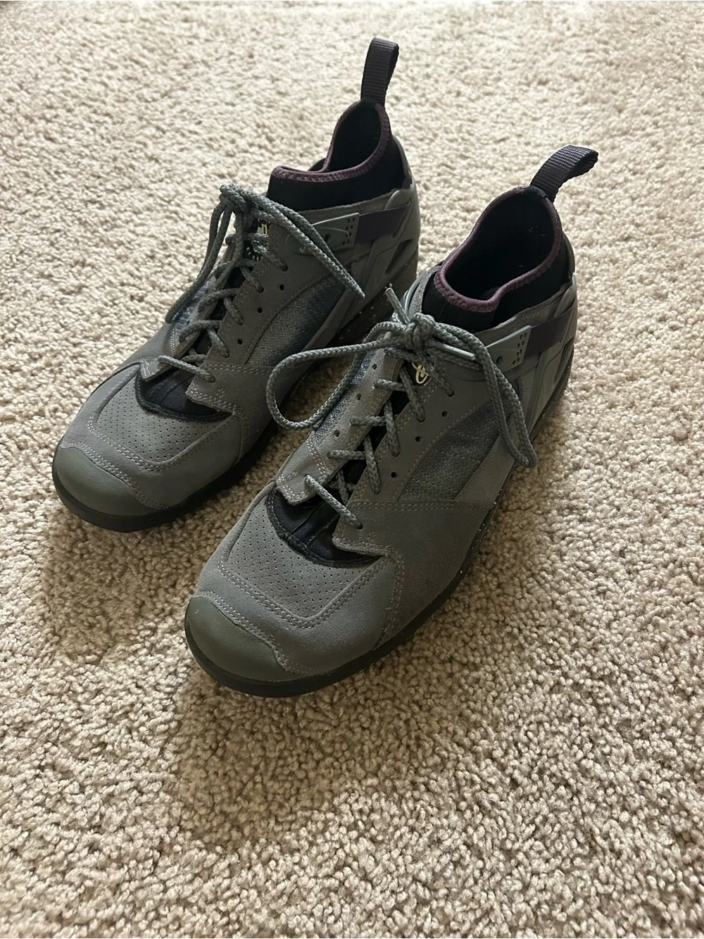 Nike Air Revaderchi Hiking Sneakers Flint Grey Men’s Size 10.5